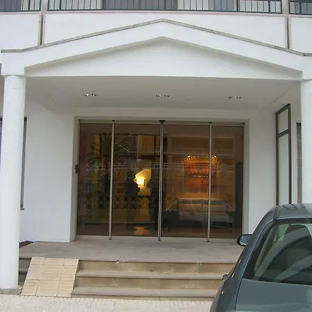 Bay Hotell