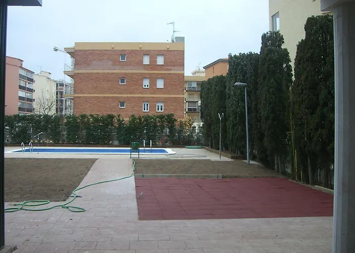 Bay Hotel 2*