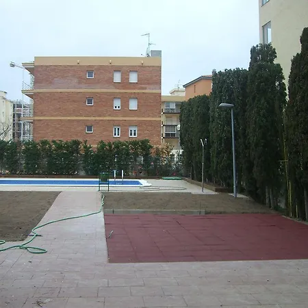 Bay Hotel 2*
