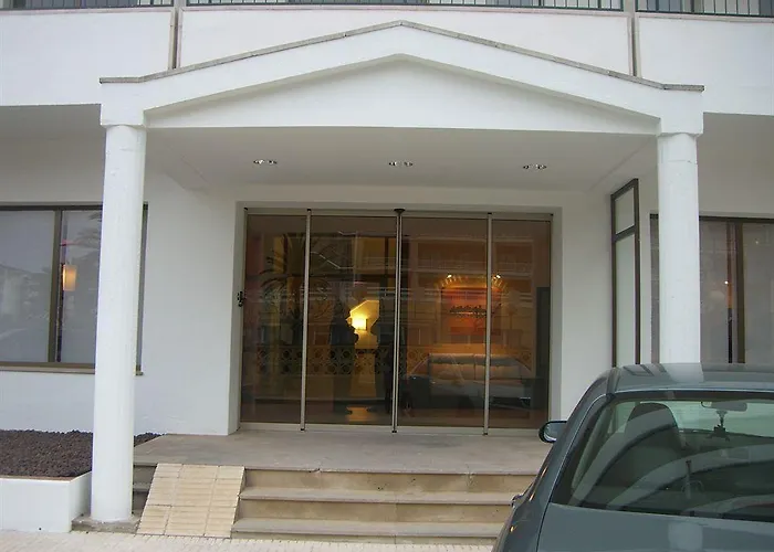 Bay Hotel